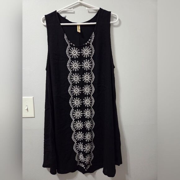 LOT OF 8 - Women's Various Styles and Colors Bathing Suit Beach Cover Ups - Picture 5 of 16